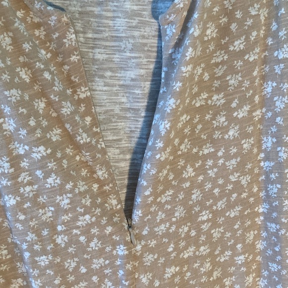 Thyme Maternity Cream Sleeveless Relaxed Tank Top - Picture 4 of 9